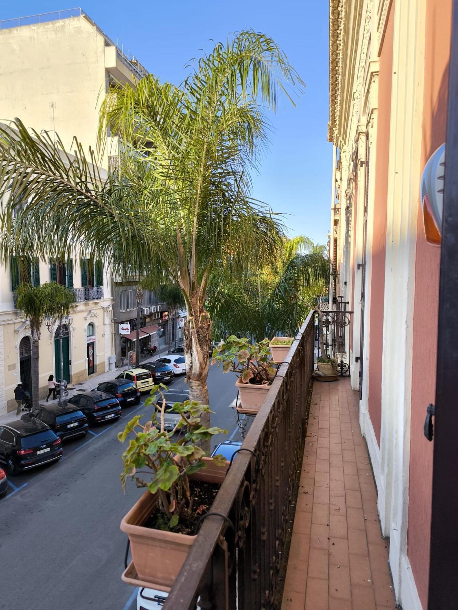 La Casa Rossa Apartment Brindisi Exterior foto